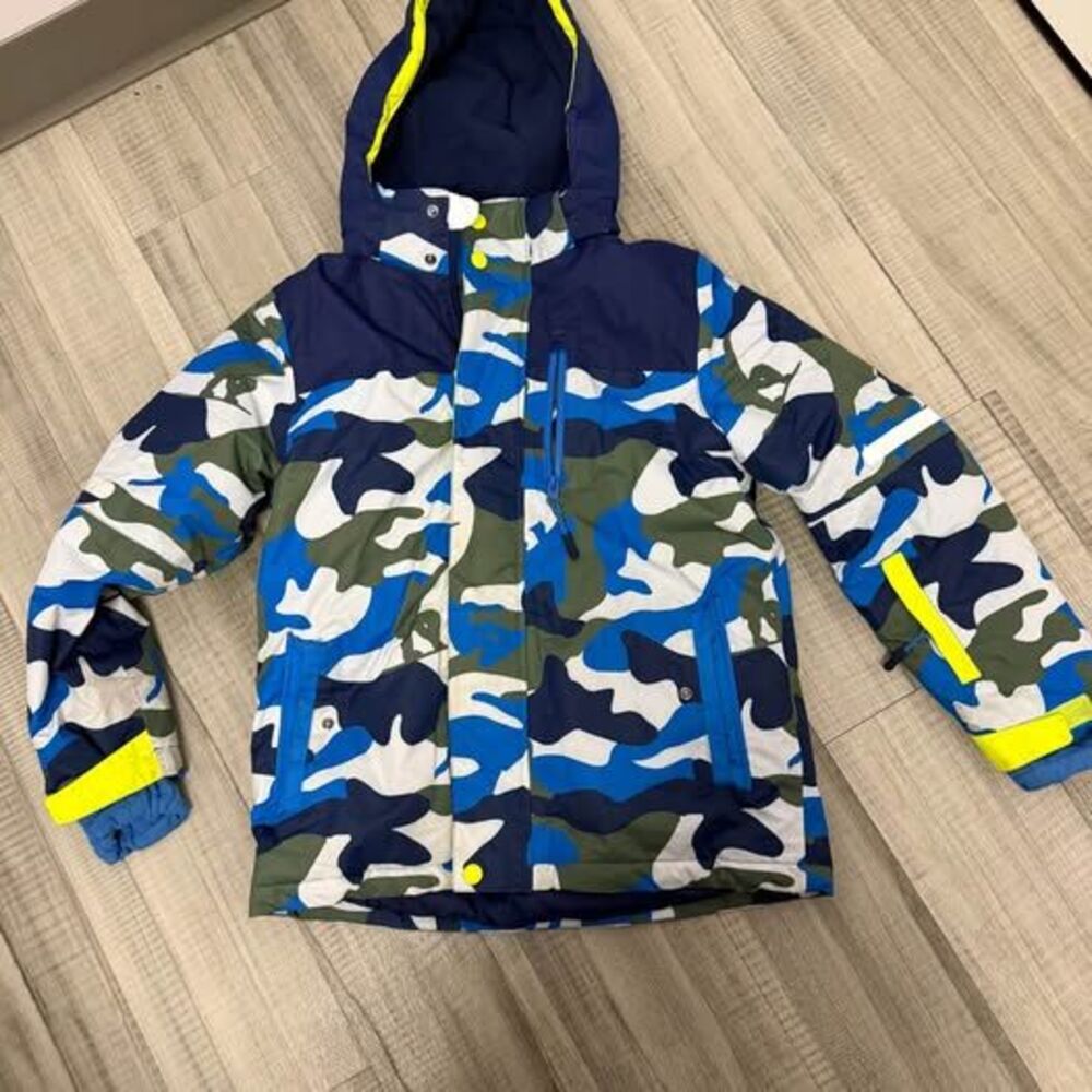 Boys mini boden winter coat size 10/11